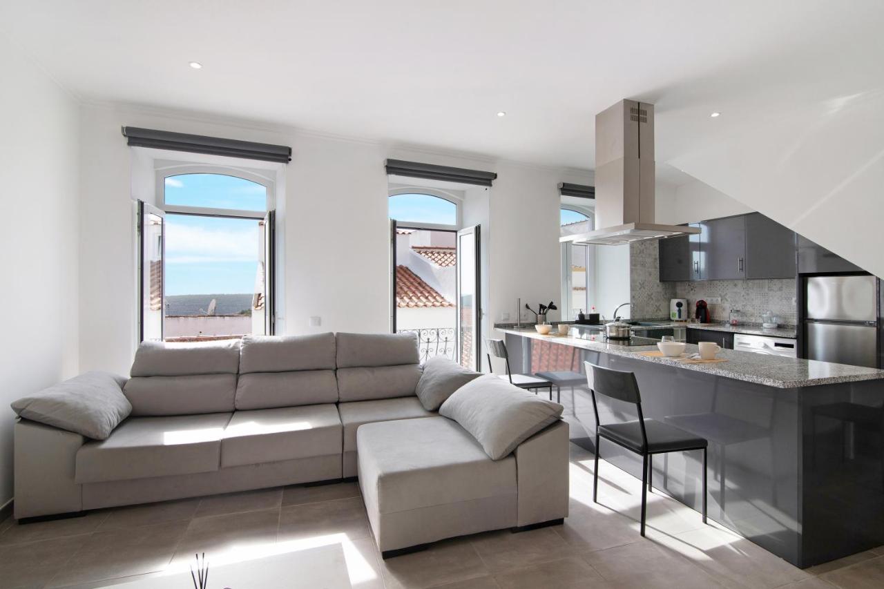 Traditional 3 Bedroom Apartment Alte Exterior photo