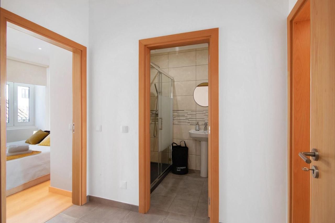 Traditional 3 Bedroom Apartment Alte Exterior photo